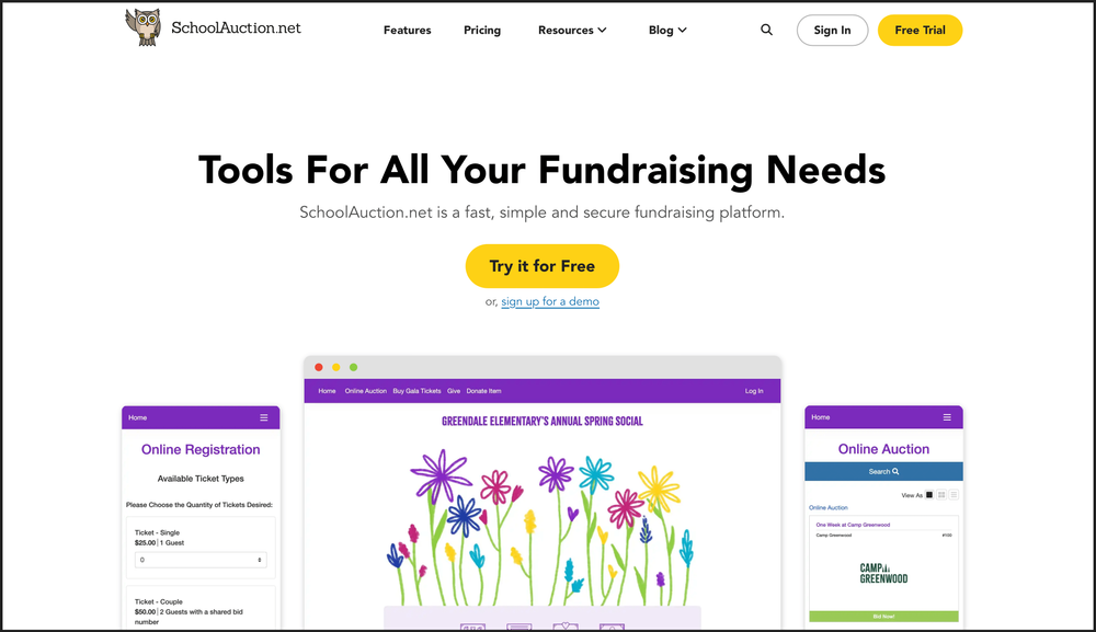 A screenshot of the SchoolAuction.net homepage, which mentions some of the online auction software’s top features.